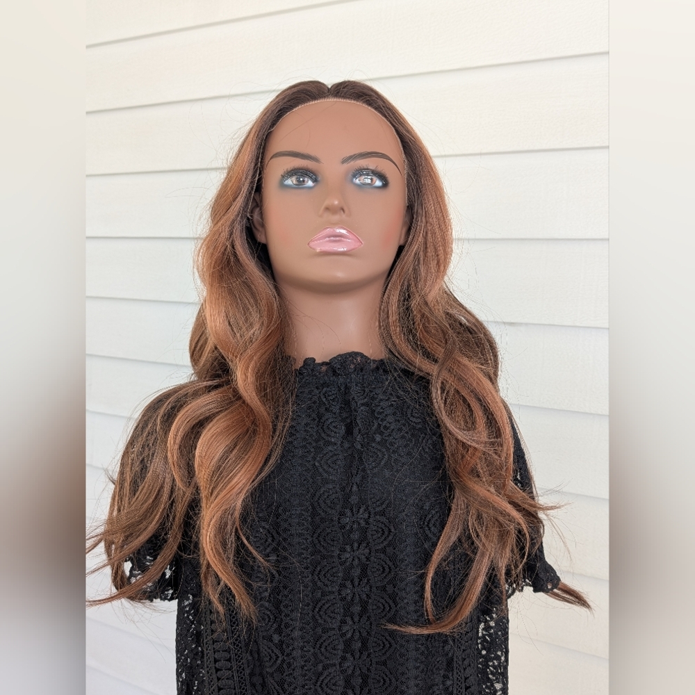 Cinna-kiss Wig By Martini Wigs